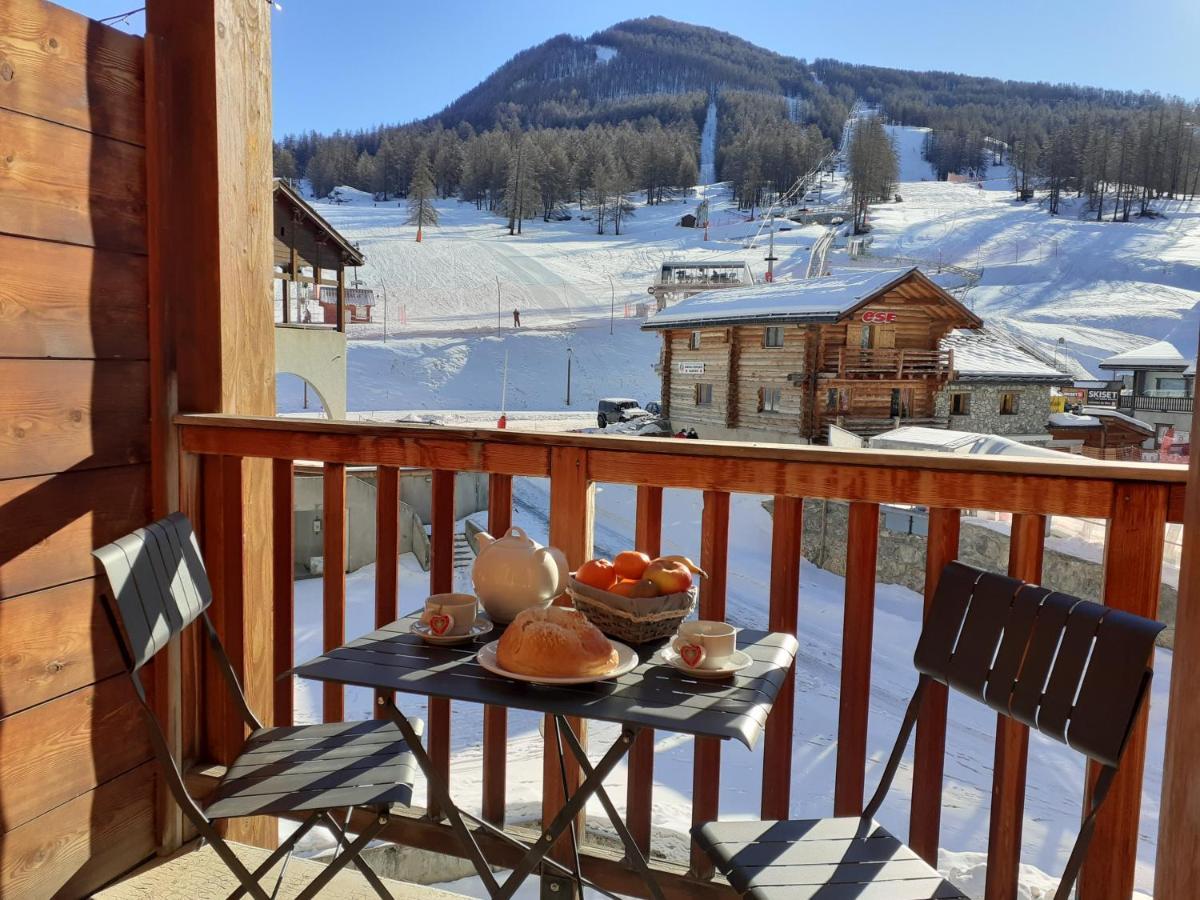Skis Aux Pieds Dans Un Appartement Cosy Au Coeur Du Queyras Молин-ан-Кейра Экстерьер фото