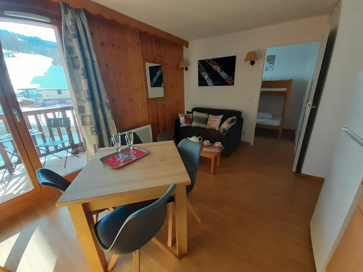 Skis Aux Pieds Dans Un Appartement Cosy Au Coeur Du Queyras Молин-ан-Кейра Экстерьер фото