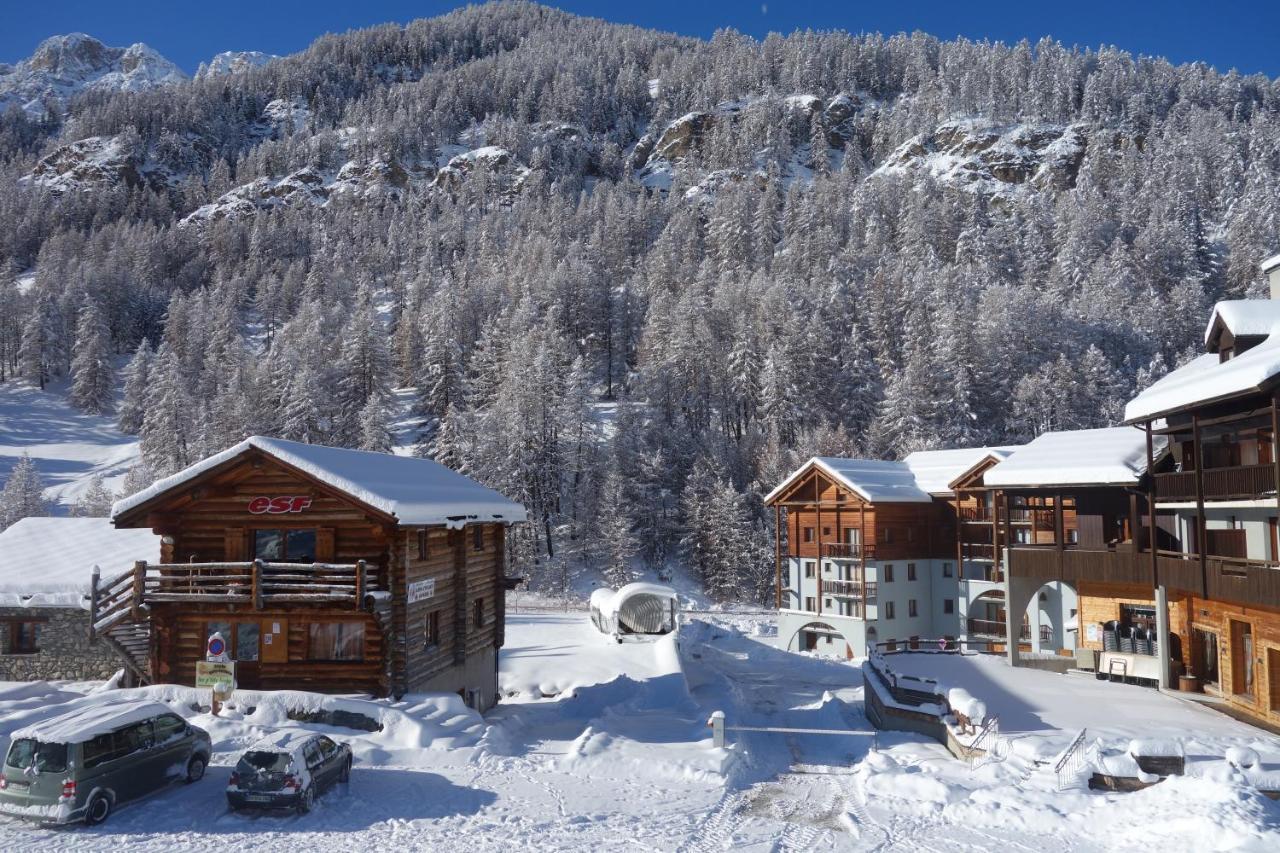 Skis Aux Pieds Dans Un Appartement Cosy Au Coeur Du Queyras Молин-ан-Кейра Экстерьер фото
